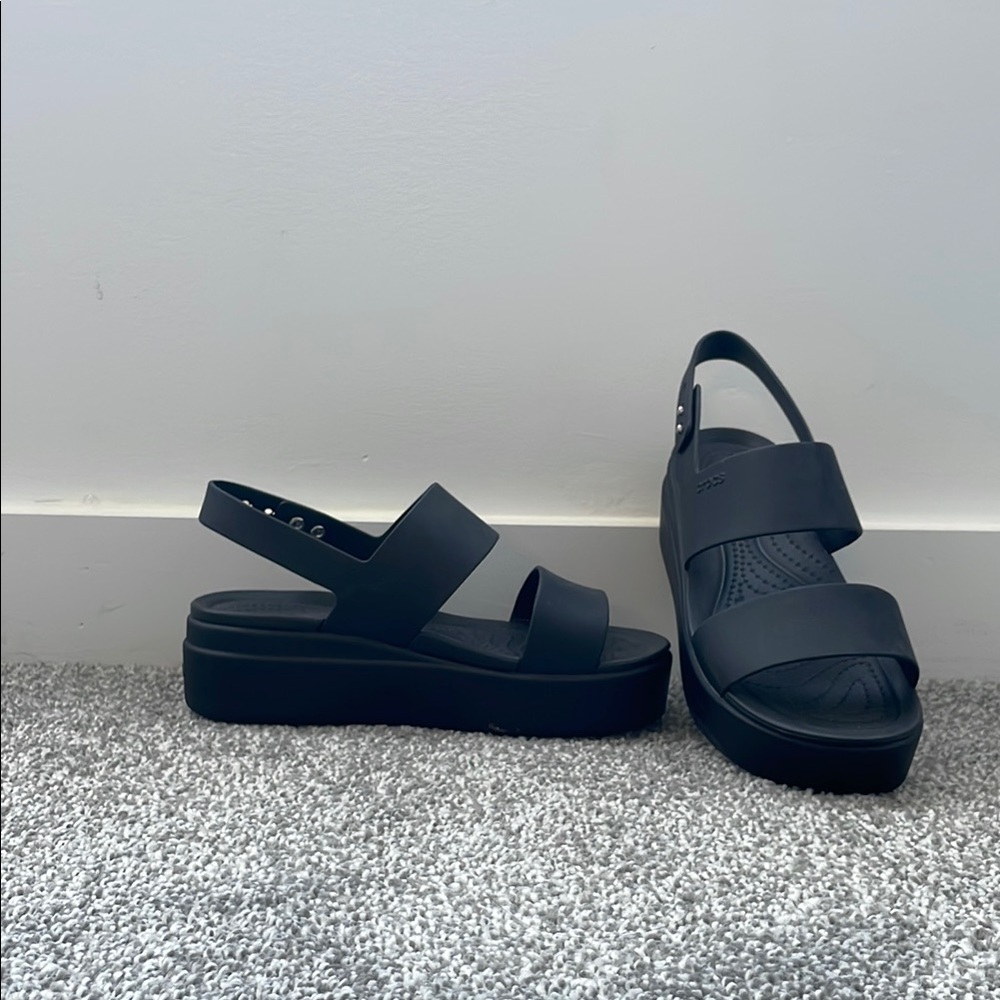 Crocs Women's Black Platform Sandals